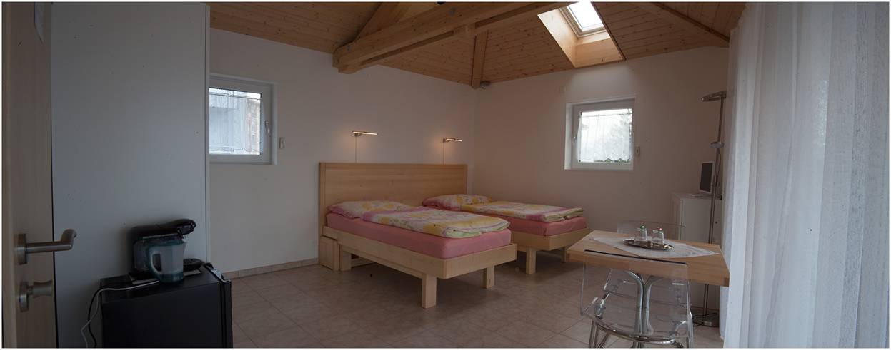 CHAMBRE-s2-2.JPG
